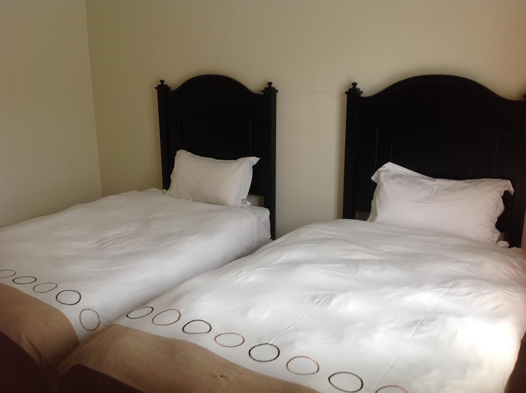 La Picasso Guesthouse Ermelo Ruang foto