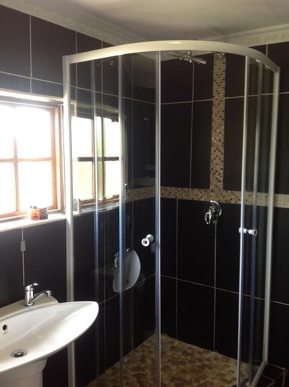La Picasso Guesthouse Ermelo Ruang foto